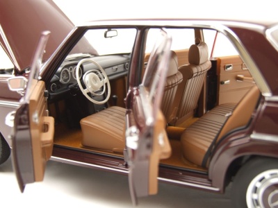 Mercedes 200 /8 Strichachter W115 1968 dunkelrotbraun Modellauto 1:18 Norev