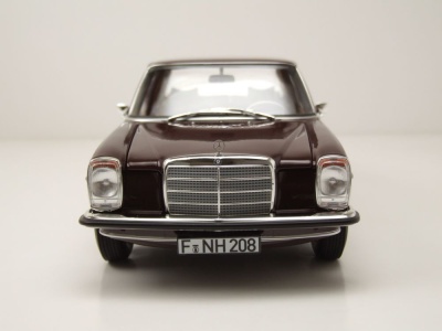 Mercedes 200 /8 Strichachter W115 1968 dunkelrotbraun Modellauto 1:18 Norev