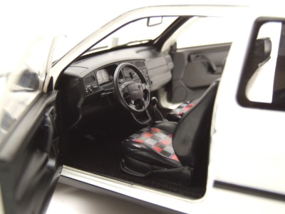 VW Golf 3 GTI 1996 weiß Modellauto 1:18 Norev