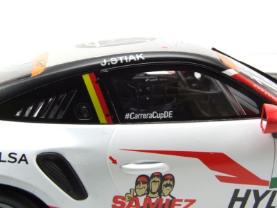 Porsche 911 GT3 Cup #15 Oschersleben 2024 weiß Stiak Modellauto 1:18 ixo models