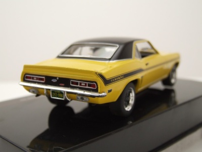Chevrolet Camaro Yenko SYC 1969 gelb schwarz Modellauto 1:43 ixo models