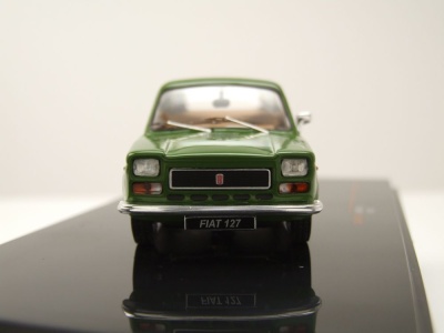 Fiat 127 1972 grün Modellauto 1:43 ixo models