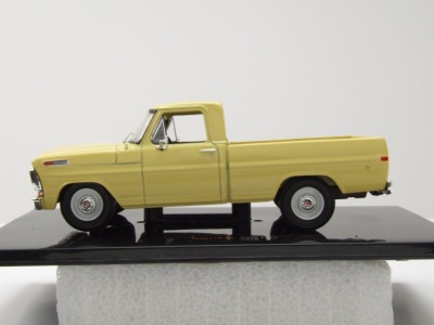 Ford F-100 Pick Up 1978 hellgelb Modellauto 1:43 ixo models