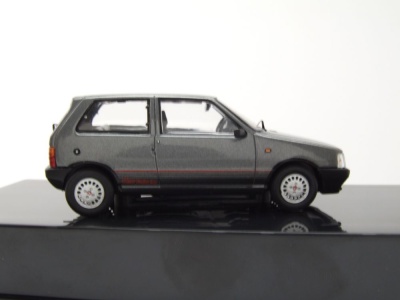 Fiat Uno Turbo i.e 1984 grau metallic Modellauto 1:43 ixo models