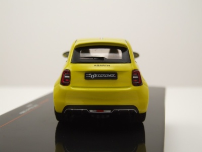Fiat 500e Abarth 2024 gelb Modellauto 1:43 ixo models