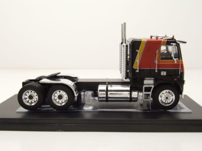 Freightliner FLA Zugmaschine 1993 schwarz orange Modellauto 1:43 ixo models