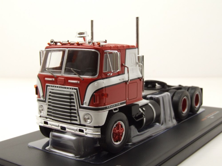 International Transtar COE Zugmaschine 1976 rot weiß Modellauto 1:43 ixo models