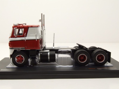 International Transtar COE Zugmaschine 1976 rot weiß Modellauto 1:43 ixo models