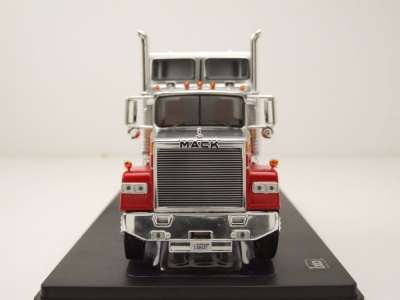 Mack Superliner Magnum Zugmaschine 1985 silber rot Modellauto 1:43 ixo models