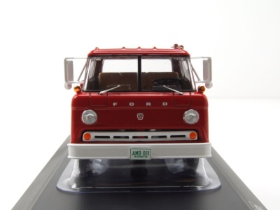 Ford C-Serie Zugmaschine 1967 rot Modellauto 1:43 ixo models