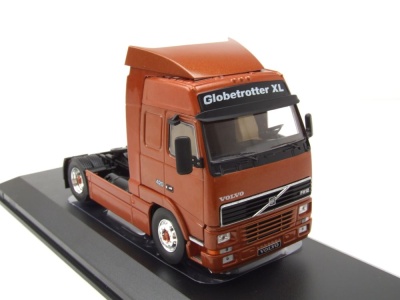 Volvo FH12 Globetrotter XL Zugmaschine 1994 kupfer Modellauto 1:43 ixo models