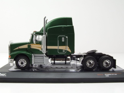 Peterbilt 377 A/E Zugmaschine 1998 dunkelgrün metallic Modellauto 1:43 ixo models