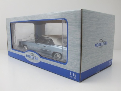 Cadillac Eldorado Convertible 1976 hellblau metallic Modellauto 1:18 MCG