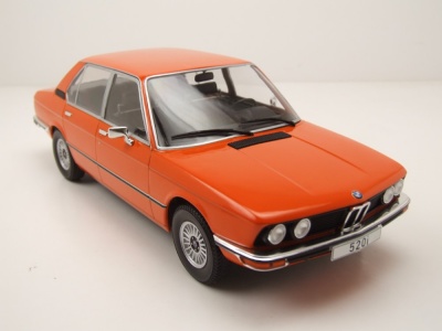 BMW 5er E12 1973 orange Modellauto 1:18 MCG