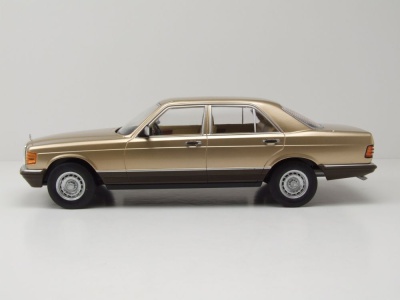 Mercedes S-Klasse W126 1979 beige metallic Modellauto 1:18 MCG