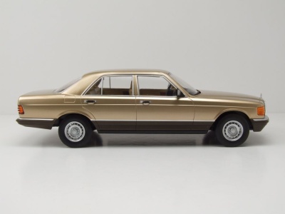 Mercedes S-Klasse W126 1979 beige metallic Modellauto 1:18 MCG