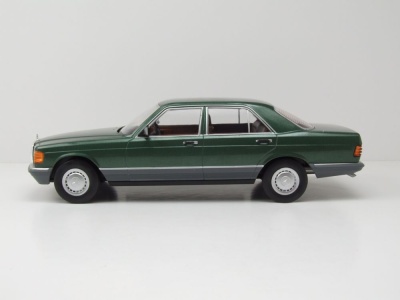 Mercedes S-Klasse W126 1979 dunkelgrün metallic Modellauto 1:18 MCG