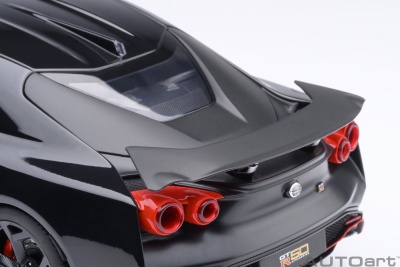 Nissan GT-R50 by Italdesign 2020 schwarz Modellauto 1:18 Autoart