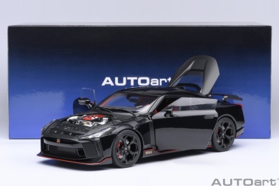 Nissan GT-R50 by Italdesign 2020 schwarz Modellauto 1:18 Autoart