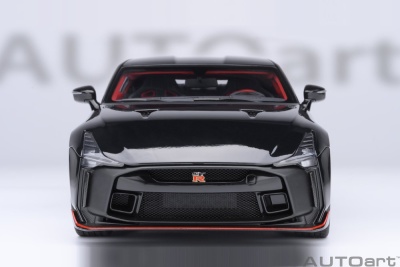 Nissan GT-R50 by Italdesign 2020 schwarz Modellauto 1:18 Autoart