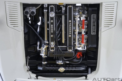 Toyota 2000 GT 1967 weiß Modellauto 1:18 Autoart