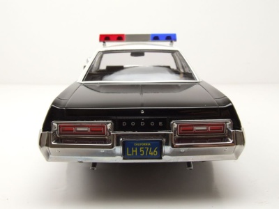 Dodge Monaco California Highway Patrol Police 1974 schwarz weiß Modellauto 1:18 KK Scale