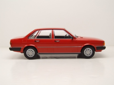 Audi 80 B2 1978 rot Modellauto 1:18 MCG