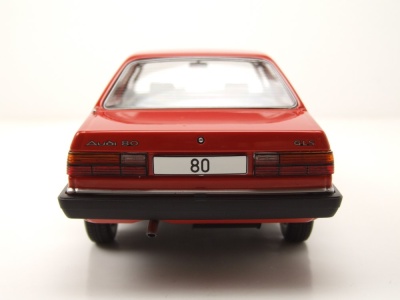 Audi 80 B2 1978 rot Modellauto 1:18 MCG