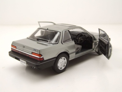 Honda Prelude RHD 1985 grau metallic Modellauto 1:24 Whitebox