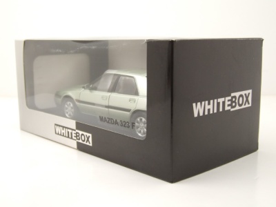 Mazda 323 F RHD 1989 hellgrün metallic Modellauto 1:24 Whitebox