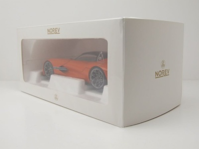 Genesis X Gran Berlinetta VGT 2024 orange Modellauto 1:18 Norev
