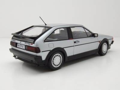 VW Scirocco GTX 16V 1988 silber Modellauto 1:18 Norev
