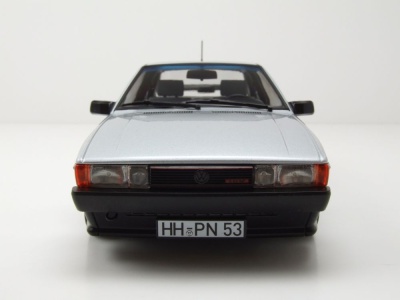 VW Scirocco GTX 16V 1988 silber Modellauto 1:18 Norev