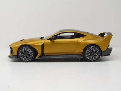 Aston Martin Valiant 2024 gold metallic Modellauto 1:18 GT Spirit
