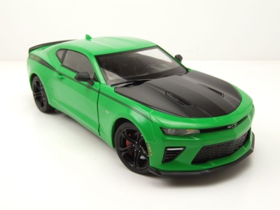 Chevrolet Camaro SS 1LE Nickey 2017 grün Modellauto 1:18 Auto World