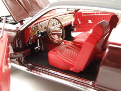 Mercury Cougar XR7G 1968 rot Modellauto 1:18 Sun Star