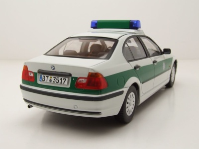 BMW 3er E46 Limousine Polizei 1999 weiß grün...