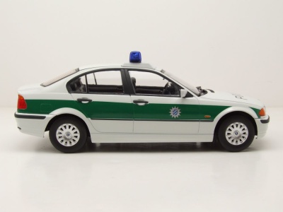BMW 3er E46 Limousine Polizei 1999 weiß grün Modellauto 1:18 KK Scale
