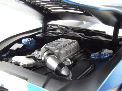 Ford Shelby Mustang GT500 2022 blau metallic weiß Modellauto 1:18 ixo models