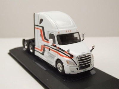 Freightliner Cascadia Zugmaschine 2018 weiß Modellauto 1:64 ixo models