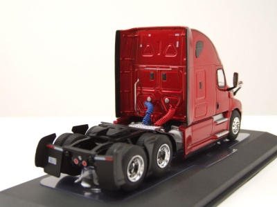 Freightliner Cascadia Zugmaschine 2018 dunkelrot metallic Modellauto 1:64 ixo models