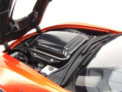 Chevrolet Corvette ZR1 2019 orange Modellauto 1:18 ixo models