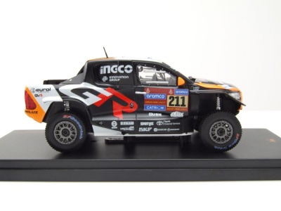 Toyota GR DKR Hilux Evo T1+ #211 Rallye Dakar 2025 schwarz Henk Brett Modellauto 1:43 ixo models