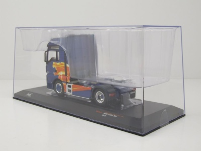 MAN TGX XXL Zugmaschine 2020 blau metallic Modellauto 1:43 ixo models
