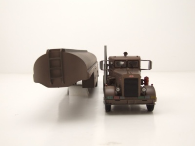 Peterbilt 281 Tank-Sattelzug 1955 verrostet "Duell" Modellauto 1:43 ixo models