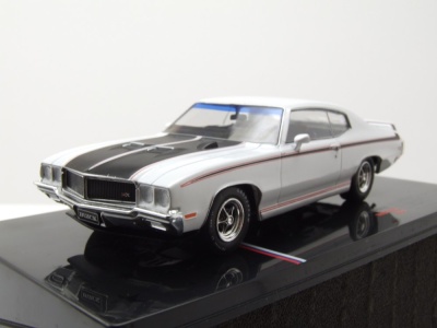Buick GSX 1970 weiß schwarz Modellauto 1:43 ixo models