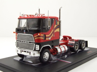Ford CL 9000 Zugmaschine 1976 rot Modellauto 1:43 ixo models