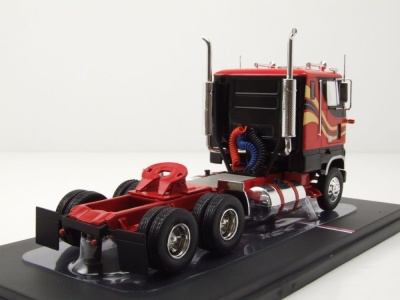 Ford CL 9000 Zugmaschine 1976 rot Modellauto 1:43 ixo models