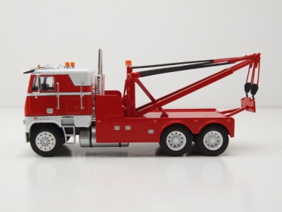 Freightliner FLA Abschlepper 1987 rot weiß Modellauto 1:43 ixo models