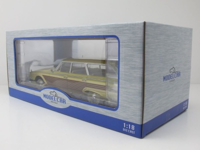 Ford LTD Country Squire 1960 hellgelb Modellauto 1:18 MCG